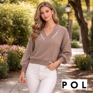 POL Women’s Taupe Oversized V-Neck Knit Sweater Size Small Style SMST597